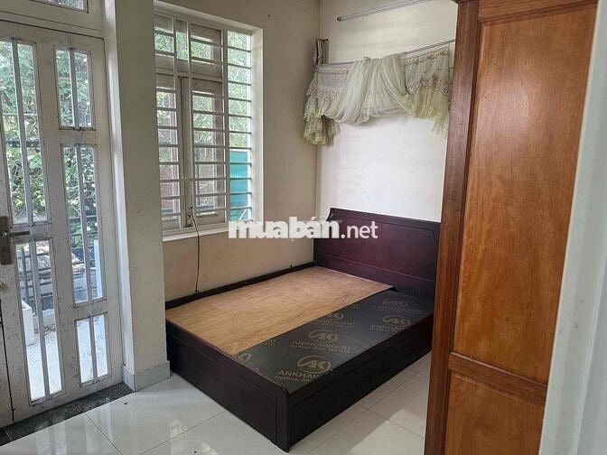 Cho Thuê Nhà Nguyên Căn 4x13 Gần QTSC
