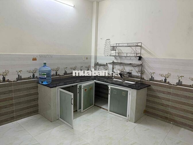 Cho Thuê Nhà Nguyên Căn 4x13 Gần QTSC