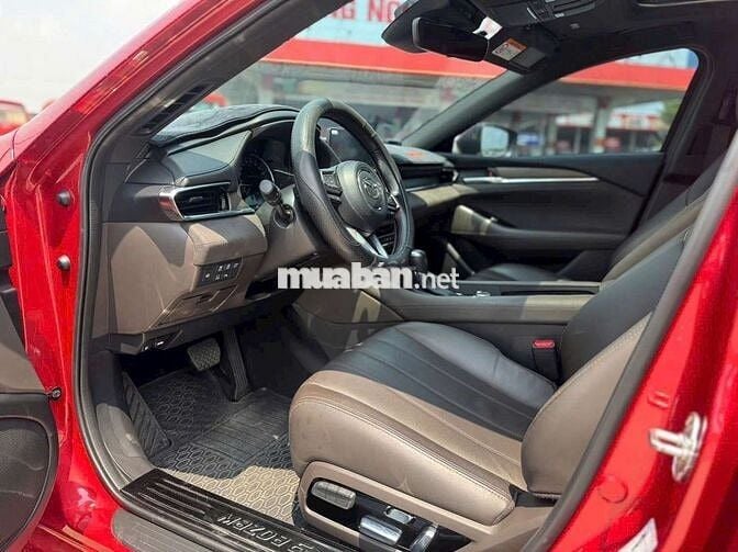 MAZDA 6  Signature Premium 2.5 AT - 13000 km