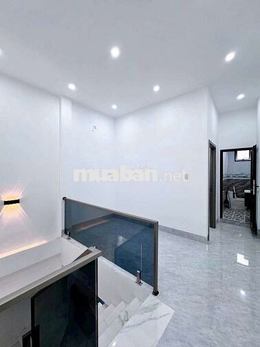 NHÀ XÂY MỚI - HẺM 311 NGUYỄN VĂN CỪ