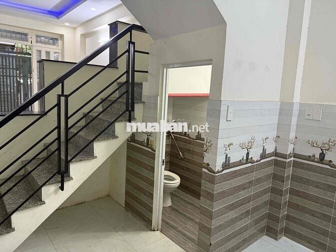 Cho Thuê Nhà Nguyên Căn 4x13 Gần QTSC