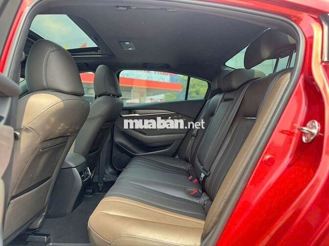 MAZDA 6  Signature Premium 2.5 AT - 13000 km