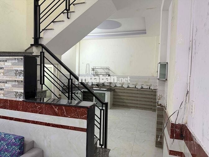 Cho Thuê Nhà Nguyên Căn 4x13 Gần QTSC