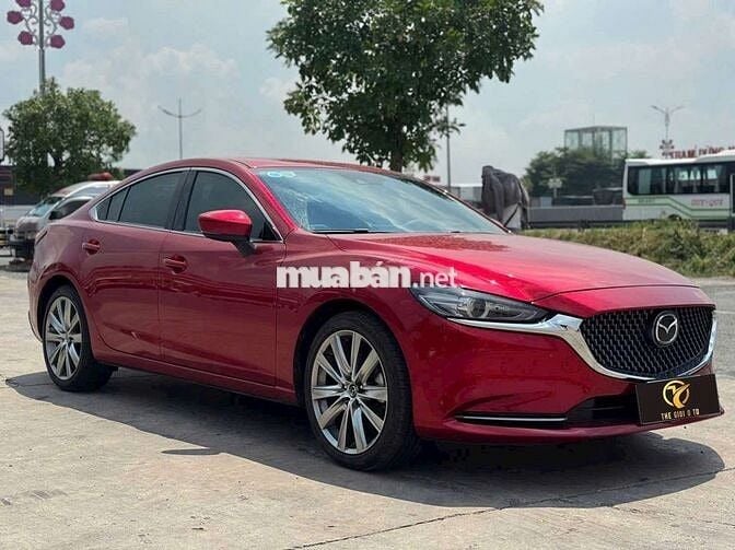 MAZDA 6  Signature Premium 2.5 AT - 13000 km