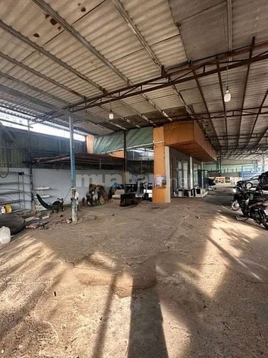 Cho thuê nhà mặt tiền Trường Chinh, P.15, Q.Tân Bình giá 15tr