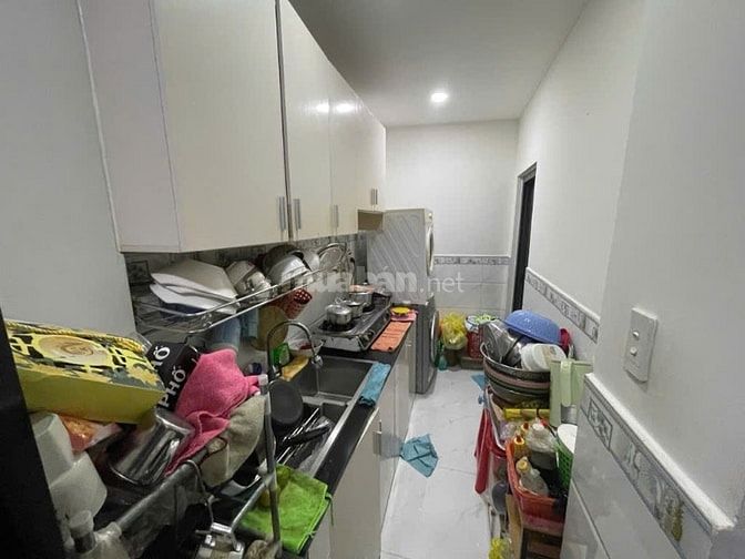 Nhà công năng lớn Bùi Văn Ba, 04 Tầng, DT ~35m2