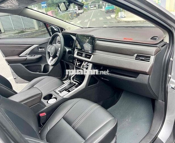 Mitsubishi Xpander 2024 Premium 1.5 AT - 42000 km