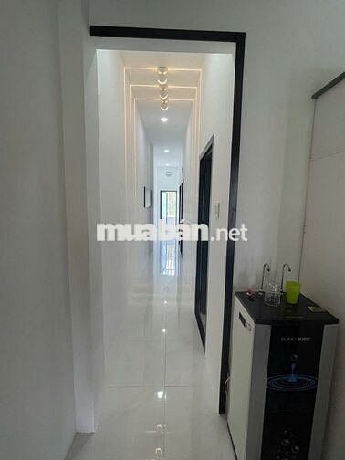 Nhà cấp 4 cho thuê hẻm oto full nội thất