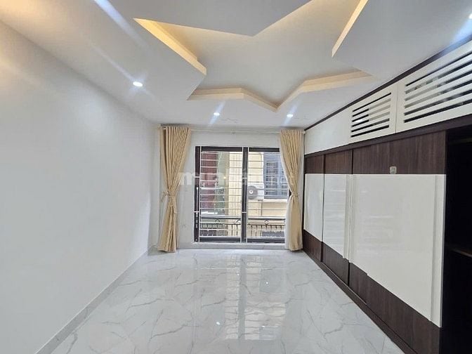 Bán nhà 5 tầng lô góc phố Yên Hòa, Cầu Giấy, gần phố, nhỉnh 7 tỷ.