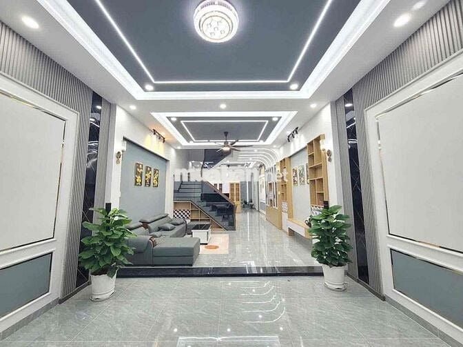 BÁN NHÀ PHỐ MẶT TIỀN KINH DOANH - TẶNG FULL NỘI THẤT - SÂN XE HƠI