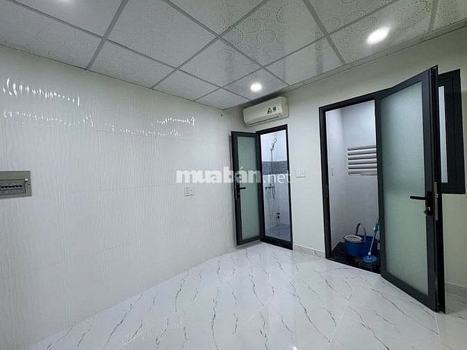 Cho thuê nhà nguyên căn đường Trần Hưng Đạo, Phường Cầu Kho, Quận 1