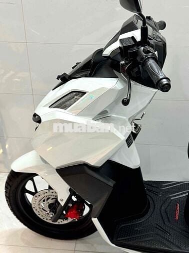 VARIO 160 ABS mẫu 2023 nhập Indo 1chủ ít đi8000km