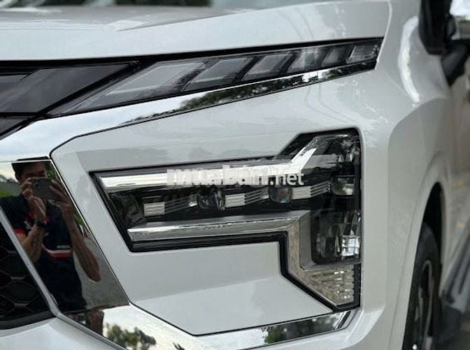 Mitsubishi Xpander 2023 Pre trắng-26.600 km-giá TL
