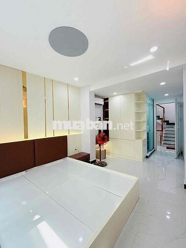 Nhà Nguyễn Tri Phương P.9 Quận 10