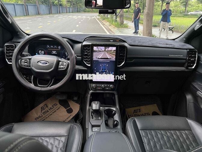 Ford Everest 2025 Platinum 2.0L 4x4 AT - 5100 km