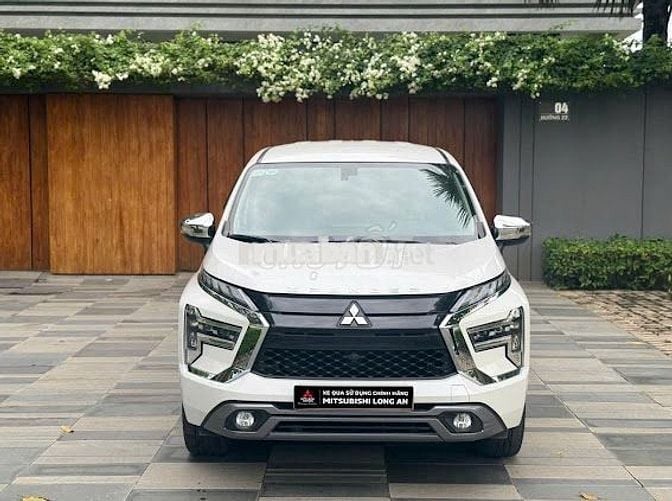 Mitsubishi Xpander 2023 Pre trắng-26.600 km-giá TL