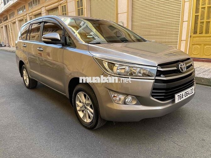 Toyota Innova 2017 2.0E - 110000 km