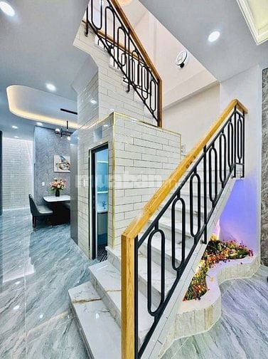 CHỦ NGỘP BÁN GẤP NHÀ HAI BÀ TRƯNG GẦN NHÀ THỜ TÂN ĐỊNH GIÁ 8 TỶ 550