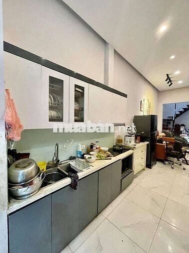 Kim giang 85m 3 tầng Mt 5 m hơn 11 tỷ