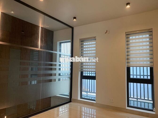 💥NHÀ THIẾT KẾ ĐẸP KẾ CHỢ CÔNG VIÊN💥5x18.5m 4 Tầng ở ngay✅