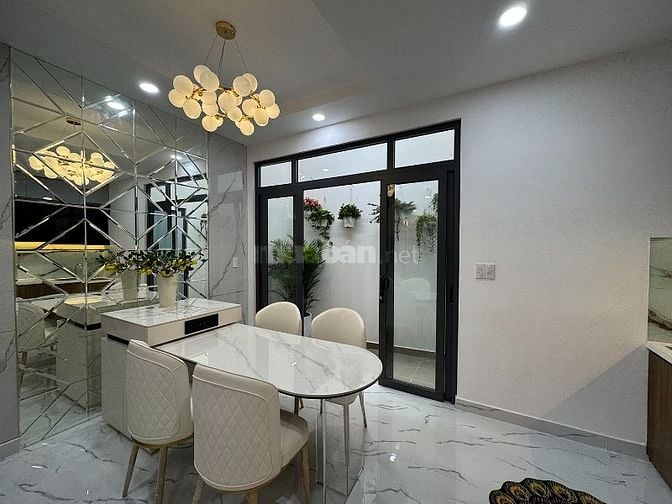2lầu (4,7mx11m=51,7m2) mặt tiền thụt (sát, liền kề m.tiền) Ngô Đức Kế