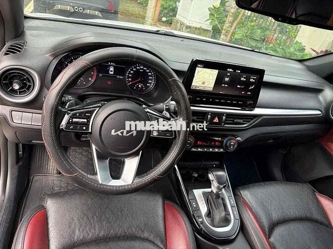 Kia K3 2022 Premium 1.6 AT