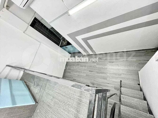 DUPLEX SẴN MÁY LẠNH GẦN ĐH VĂN LANG - MỸ THUẬT - IUH Ở ĐƯỢC 2-3 NGƯỜI