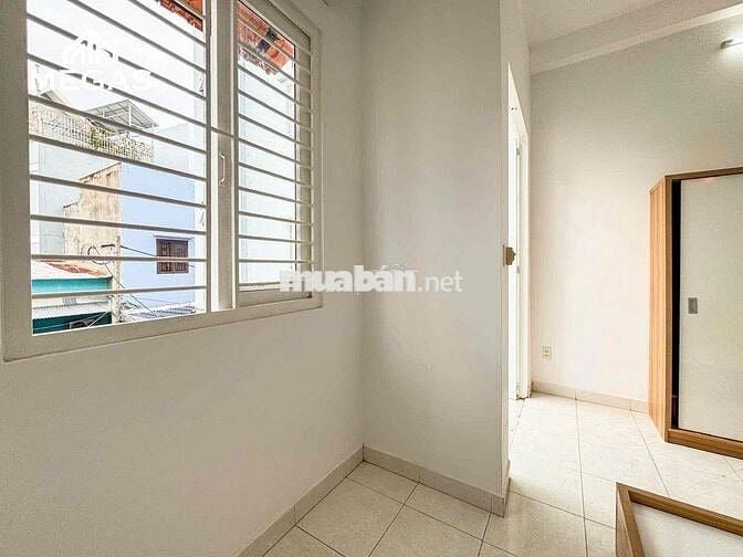 Trống Sẵn Studio Ban Công Thoáng Mát Đầy Đủ NT Ngay Công Viên Làng Hoa