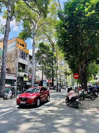 Mặt tiền Hùng Vương, Quận 5 - DT 14,5x35m, khuôn viên 528m2
