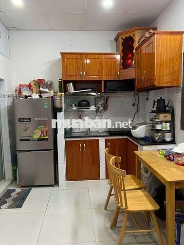 Bán nhà chính chủ đường Cách Mạng Tháng 8 Quận 3