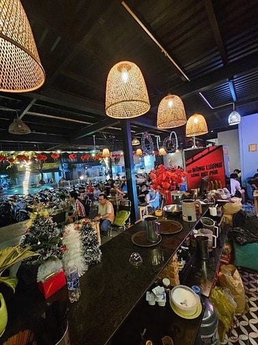 Sang quán cafe mặt tiền 17m, phường Hoà Thanh, Quận Tân Phú 