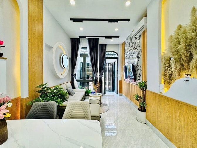 Nhà Trương Định cần sang tên ngay, thương lượng 3tỷ560, 79m2 vuông vức