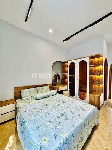 Nhà Trương Định cần sang tên ngay, thương lượng 3tỷ560, 79m2 vuông vức