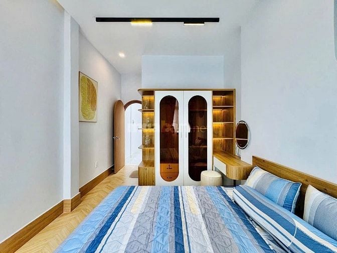 Nhà Trương Định cần sang tên ngay, thương lượng 3tỷ560, 79m2 vuông vức