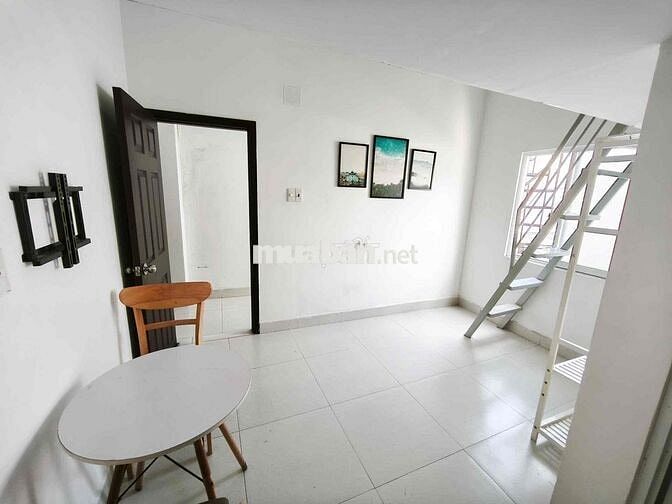 Chdc Duplex Cửa sổ Ánh Sáng Ngập Phòng Thang Máy Gần Đại Học VLU