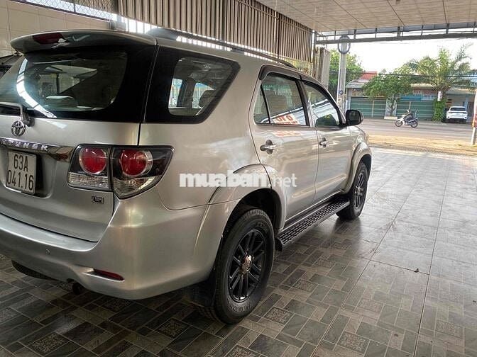 Toyota Fortuner 2015 2.5G 4x2 - 290000 km