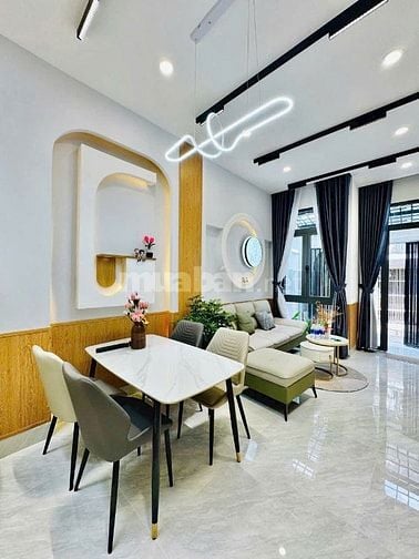 Nhà Trương Định cần sang tên ngay, thương lượng 3tỷ560, 79m2 vuông vức