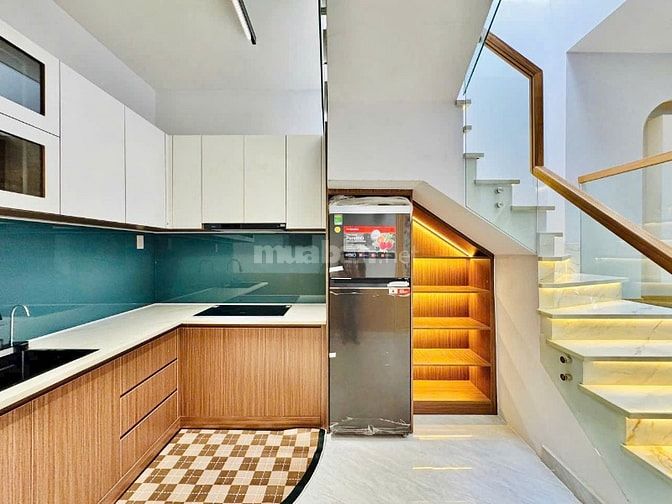 Nhà Trương Định cần sang tên ngay, thương lượng 3tỷ560, 79m2 vuông vức