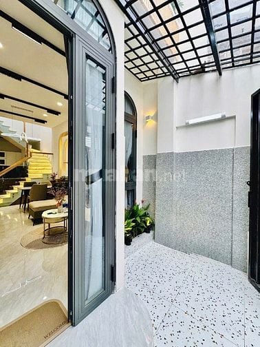 Nhà Trương Định cần sang tên ngay, thương lượng 3tỷ560, 79m2 vuông vức