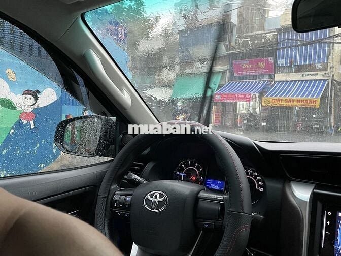 Toyota Fortuner 2017  - 210 km