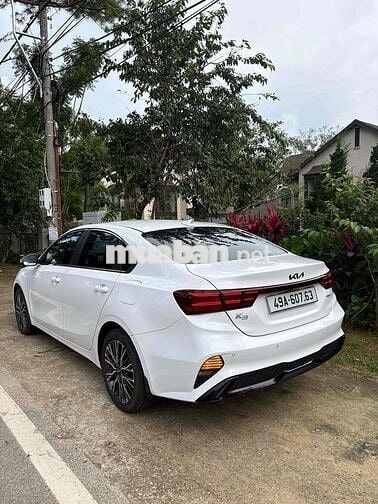 Kia K3 2022 Premium 1.6 AT