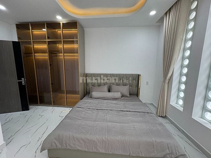 2lầu (4,7mx11m=51,7m2) mặt tiền thụt (sát, liền kề m.tiền) Ngô Đức Kế