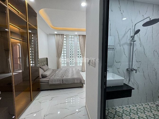 2lầu (4,7mx11m=51,7m2) mặt tiền thụt (sát, liền kề m.tiền) Ngô Đức Kế