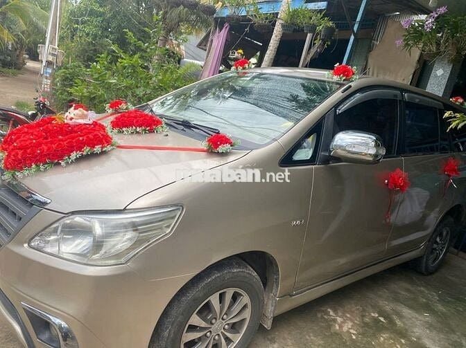 Toyota Innova 2015 2.0E - 145000 km