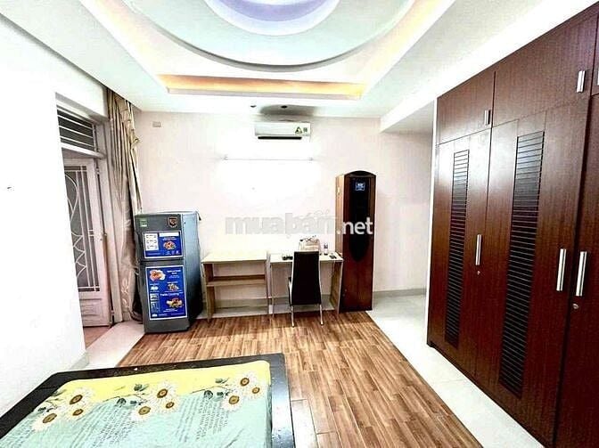 Căn Hộ 1PN 35m2 Ban Công , Tách Bếp , Nội Thất Đầy đủ