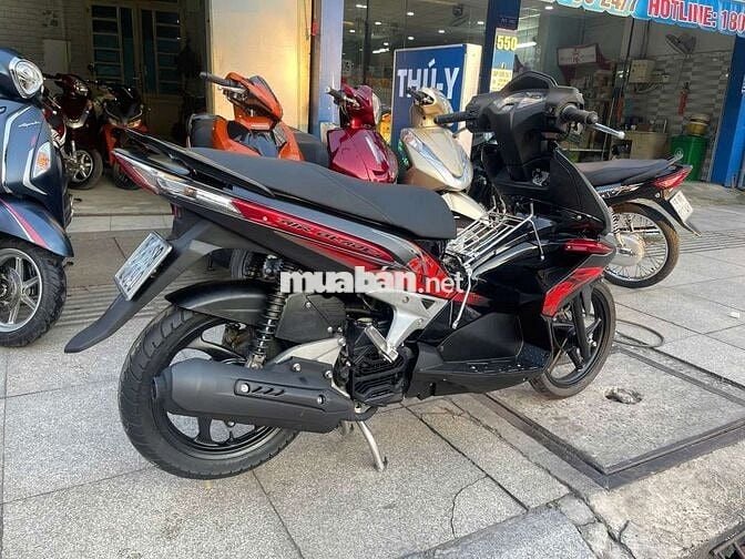 Air blade FI full Thái 2010 mới 90% Bstp chính chủ