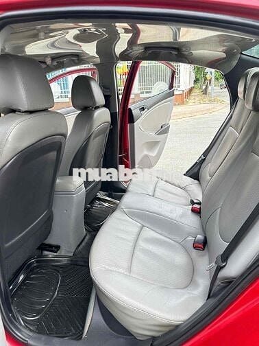 Hyundai Accent 2012 1.4 AT