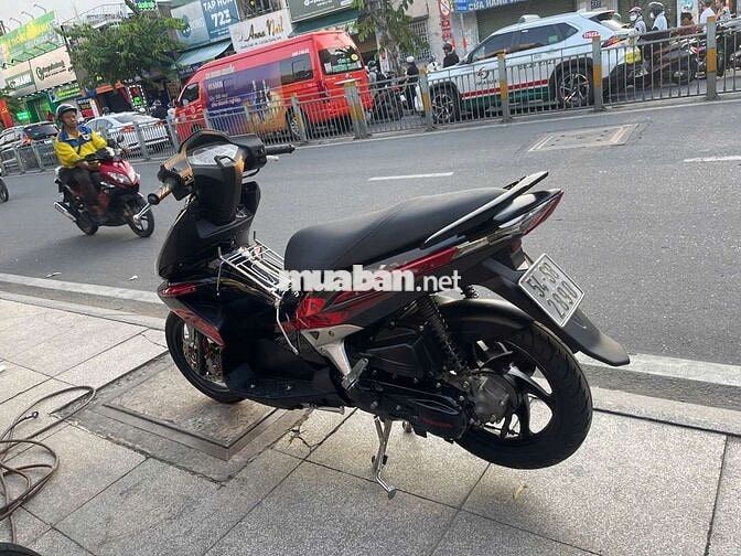 Air blade FI full Thái 2010 mới 90% Bstp chính chủ