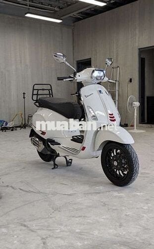 Bán Vespa Sprint - Trắng sang trọng, đăng ký 2020