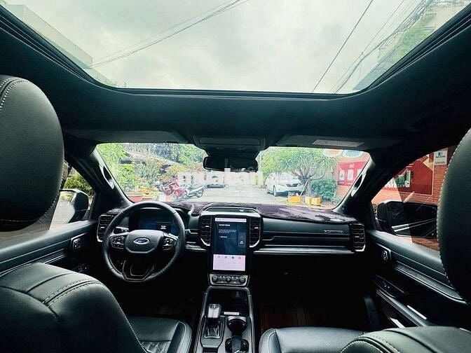 EVEREST PLATINUM LƯỚT 12/2024 17.000Km
